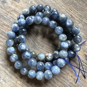Armband – kyanit 9 mm