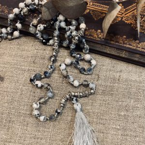 Mala neck – grey