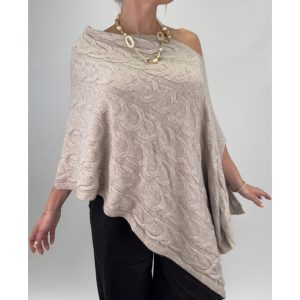 Dagmar poncho – sand